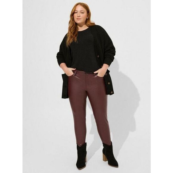 Torrid Perfect skinny faux leather mid rise pants in burgundy size 16R - Picture 1 of 10